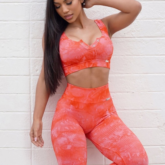 Bombshell Sportswear Other - #10 💣 🔥 BOMBSHELL SNAP SEAMLESS BRA SOLD